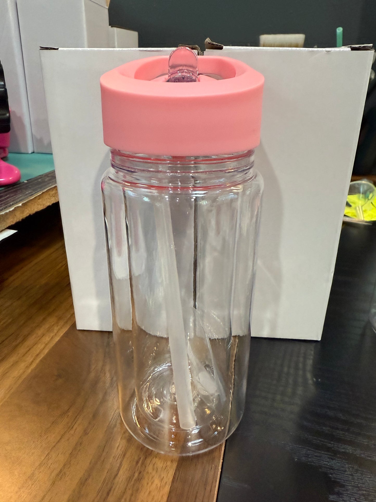 10 oz  Kids snowglobe