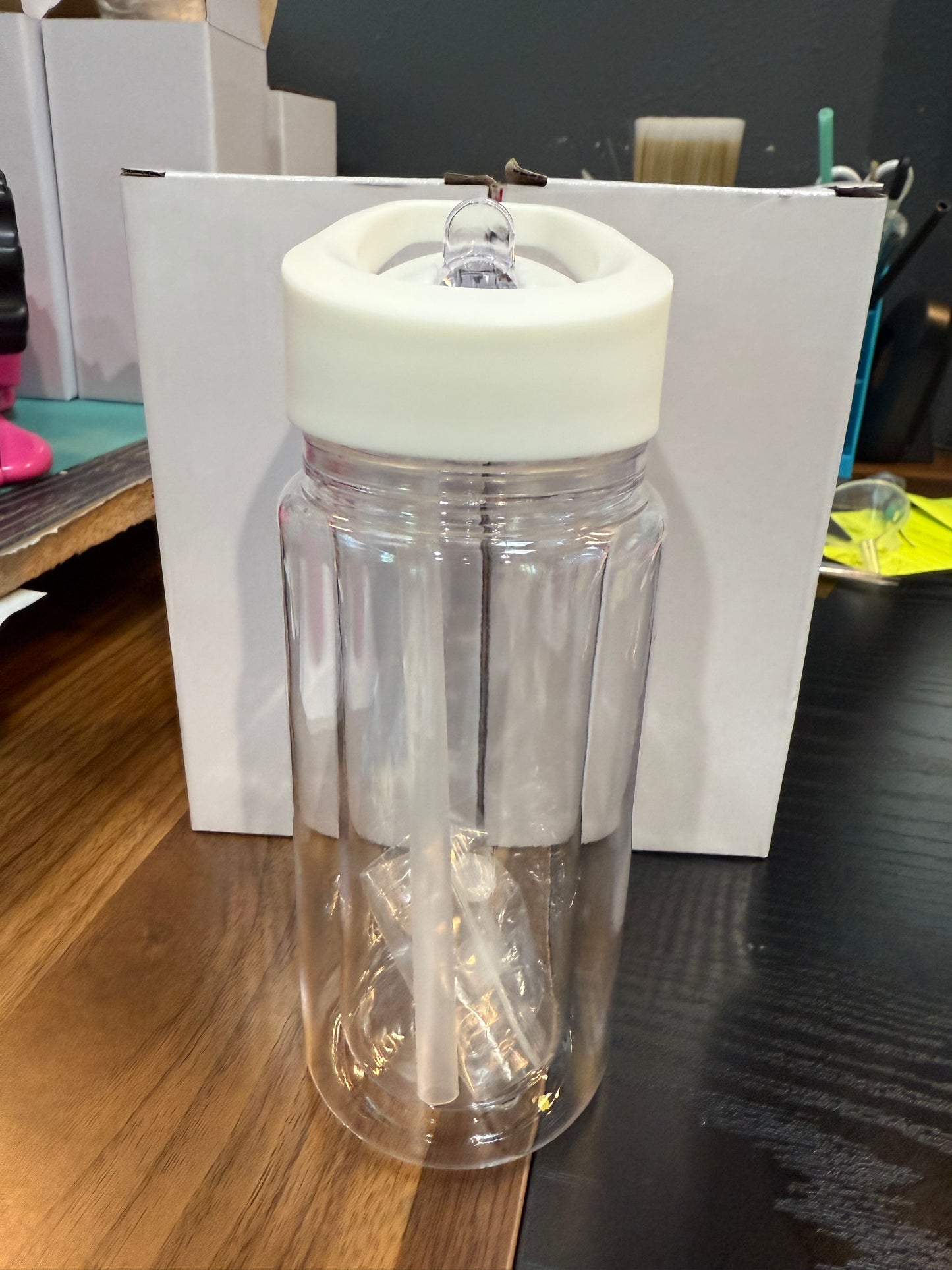 10 oz  Kids snowglobe