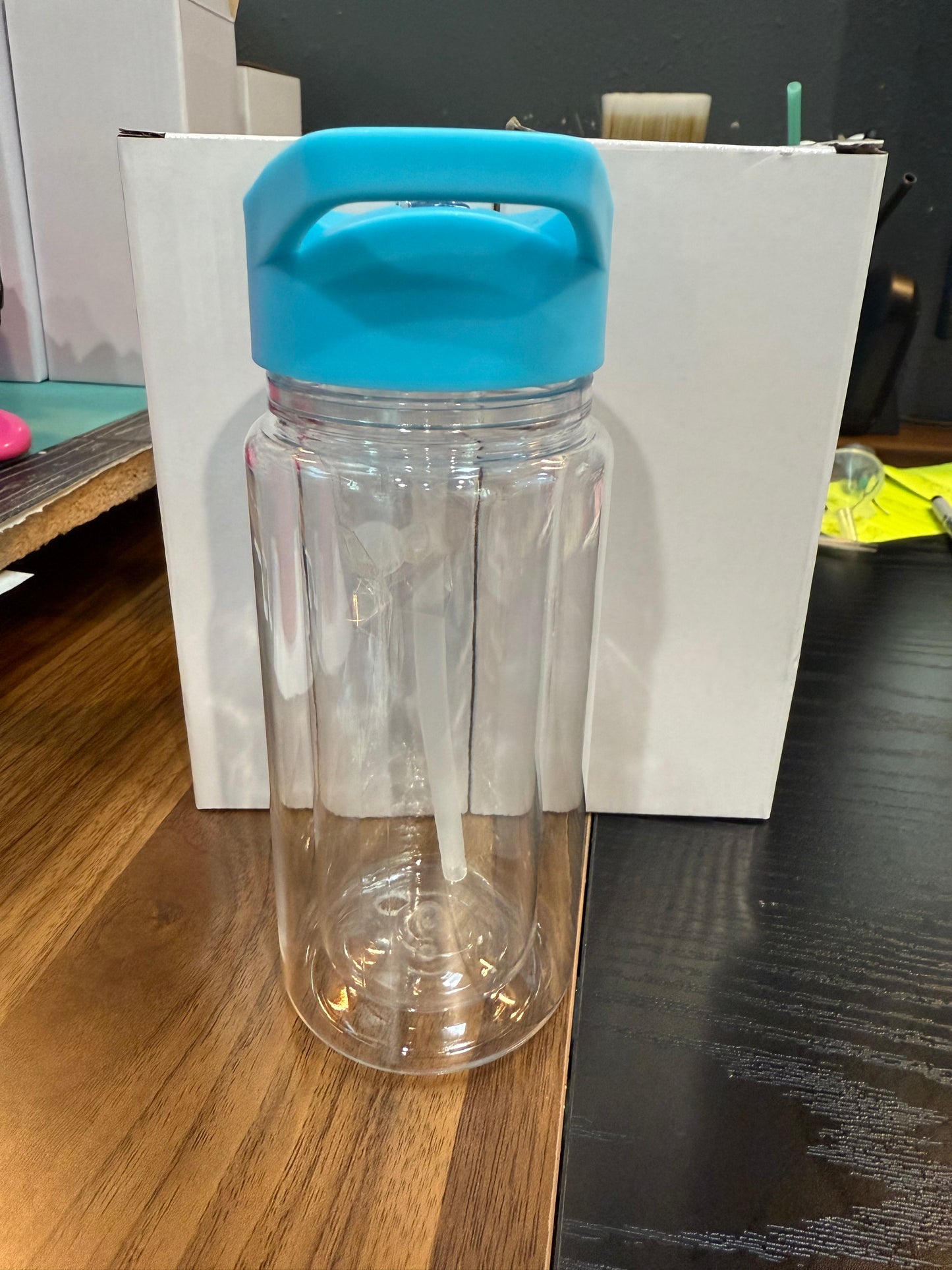 10 oz  Kids snowglobe